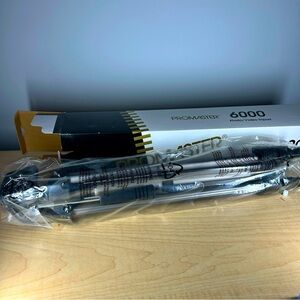 Promaster 6000 tripod brand new never used
